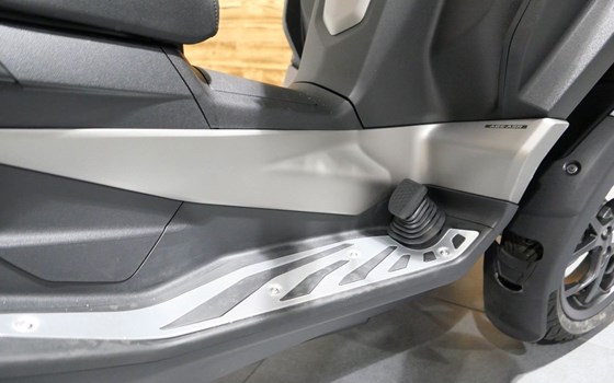 Gebrauchtmotorrad Piaggio MP3 530 HPE Exclusive - Bild 7