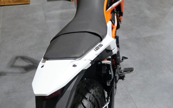 Neufahrzeug KTM 125 Enduro R - Bild 9