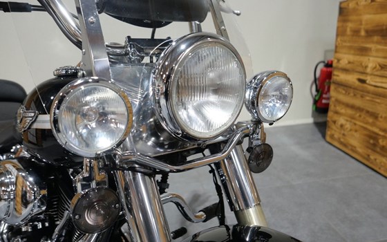 Gebrauchtmotorrad Harley-Davidson Softail Heritage Springer FLSTS - Bild 5