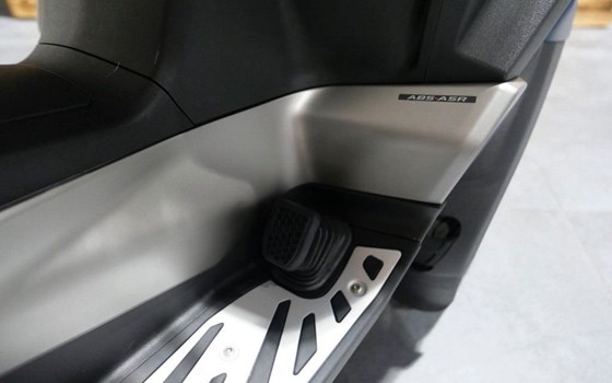 Neufahrzeug Piaggio MP3 530 HPE Exclusive - Bild 7