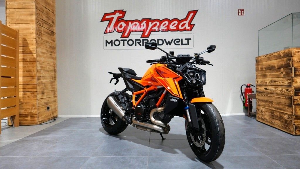 KTM 1390 Super Duke R EVO