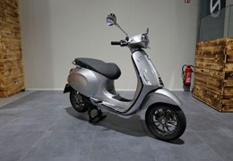 Neumotorrad Vespa Elettrica 70 km/h