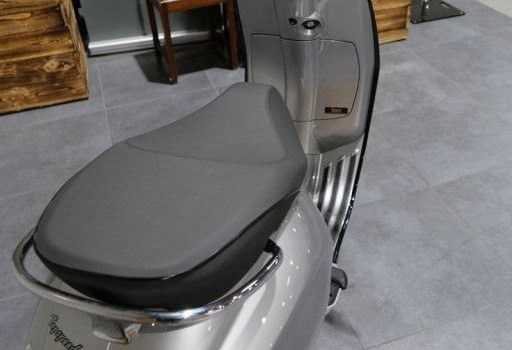 Neufahrzeug Vespa Elettrica 70 km/h - Bild 6