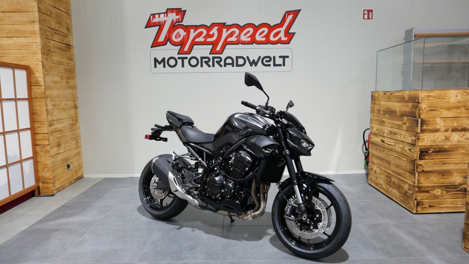Kawasaki Z900 