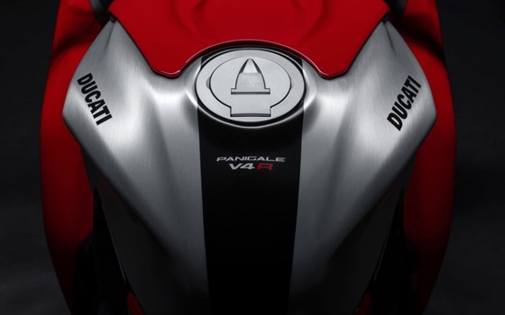 Neufahrzeug Ducati Panigale V4 R - Bild 16