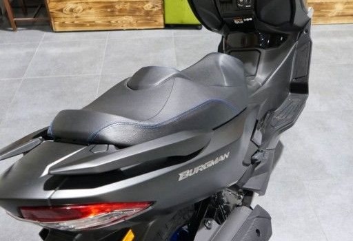 Gebrauchtmotorrad Suzuki Burgman 400 - Bild 11