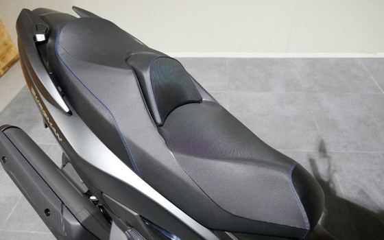 Gebrauchtmotorrad Suzuki Burgman 400 - Bild 7