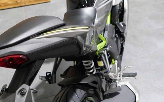Neufahrzeug Kawasaki Ninja 125 - Bild 9