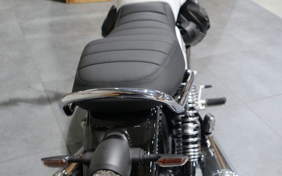 Neufahrzeug Moto Guzzi V7 Special - Bild 11