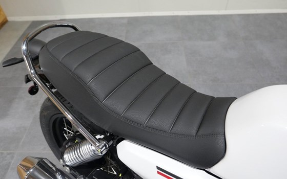 Neufahrzeug Moto Guzzi V7 Special - Bild 8