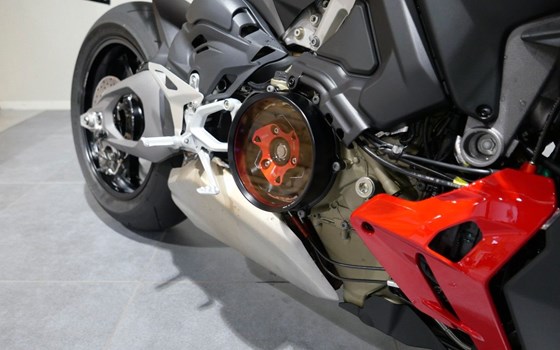 Gebrauchtmotorrad Ducati Streetfighter V4 S - Bild 7