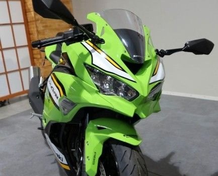 Neufahrzeug Kawasaki Ninja ZX-4RR - Bild 4