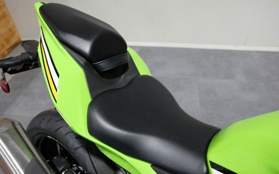 Neufahrzeug Kawasaki Ninja ZX-4RR - Bild 6