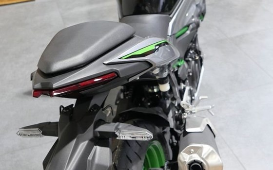 Neufahrzeug Kawasaki Z 500 SE - Bild 8