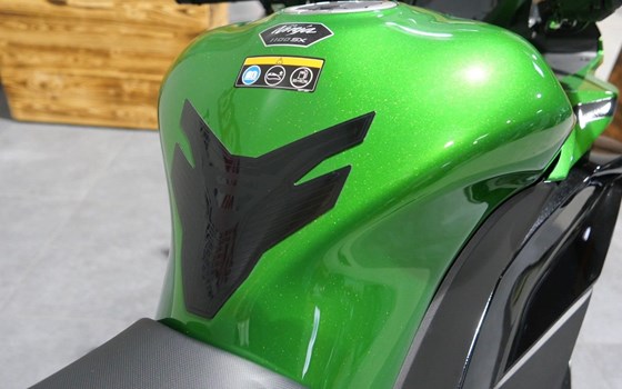 Gebrauchtmotorrad Kawasaki Ninja 1100SX SE - Bild 6