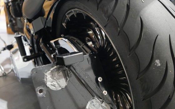 Gebrauchtmotorrad Harley-Davidson Softail Breakout FXSB - Bild 8