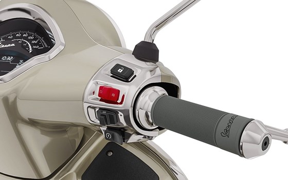 Neufahrzeug Vespa GTS 125 - Bild 10