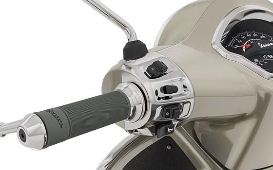 Neufahrzeug Vespa GTS 125 - Bild 8