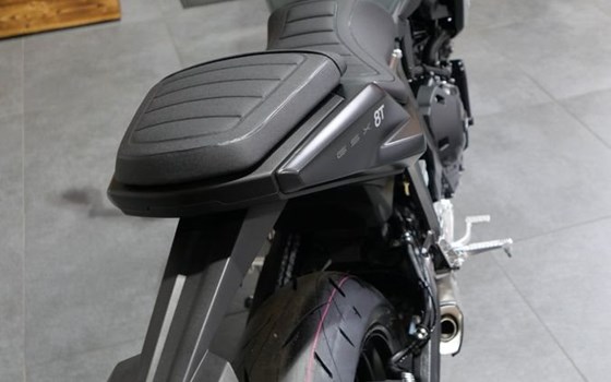 Neufahrzeug Suzuki GSX-8T - Bild 14