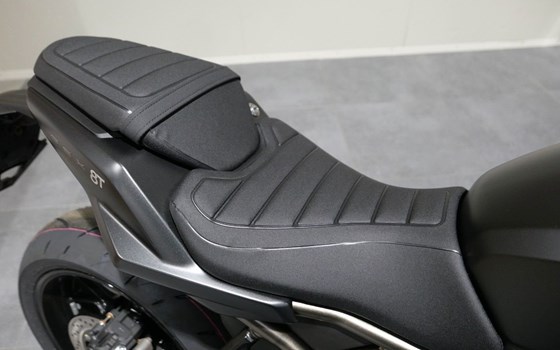 Neufahrzeug Suzuki GSX-8T - Bild 19