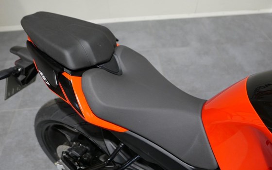 Neufahrzeug Aprilia Tuono 457 - Bild 5