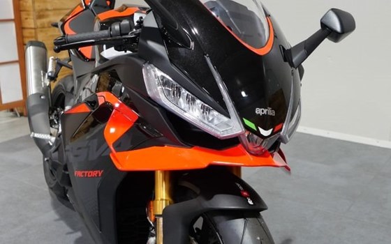 Neufahrzeug Aprilia RSV4 1100 Factory - Bild 4