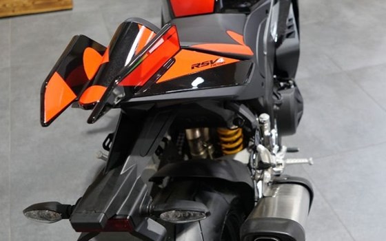 Neufahrzeug Aprilia RSV4 1100 Factory - Bild 8