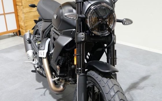 Neufahrzeug Ducati Scrambler Icon Dark - Bild 4