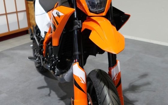 Neufahrzeug KTM 125 SMC R - Bild 4