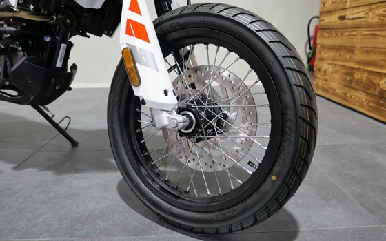 Neufahrzeug Aprilia SX 125 - Bild 7