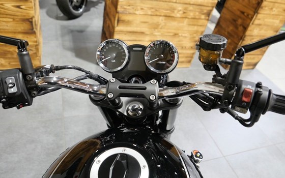 Gebrauchtmotorrad Kawasaki Z900 RS - Bild 12