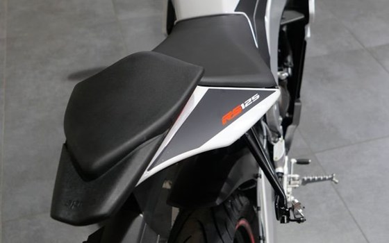 Neufahrzeug Aprilia RS 125 - Bild 11