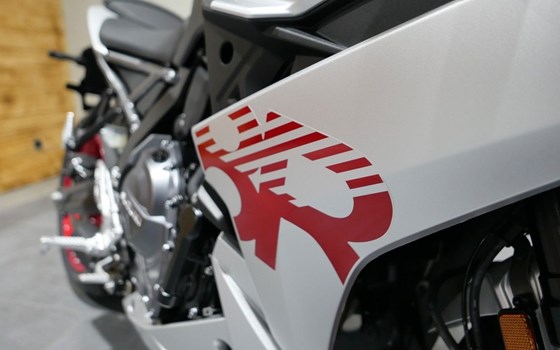 Neufahrzeug Suzuki GSX-8R - Bild 7