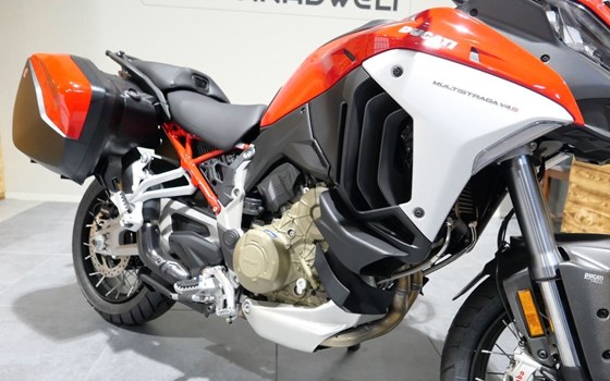 Gebrauchtmotorrad Ducati Multistrada V4 S - Bild 3