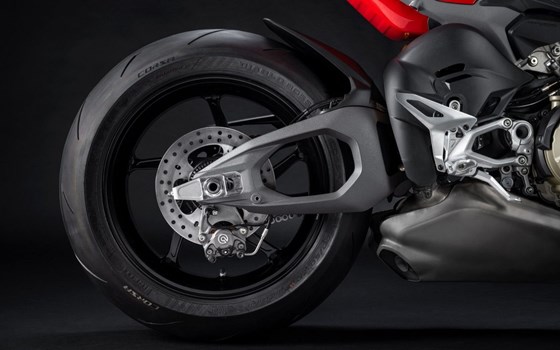 Neufahrzeug Ducati Streetfighter V4 S - Bild 8