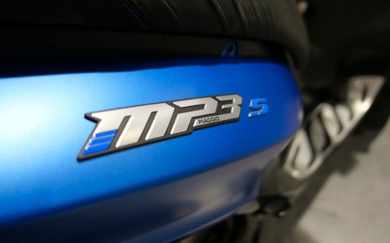 Neufahrzeug Piaggio MP3 300 Sport - Bild 7