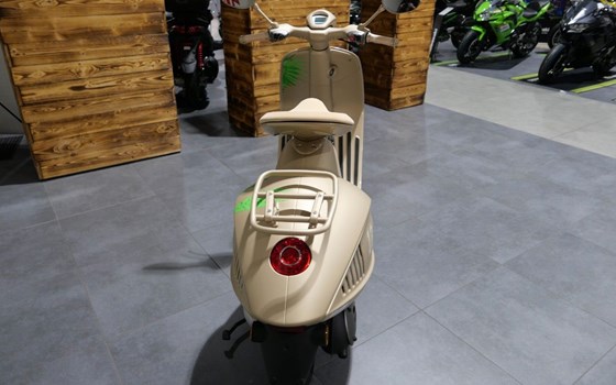 Neufahrzeug Vespa 946 Dragon - Bild 11