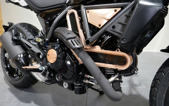 Neufahrzeug Ducati Scrambler 10° Anniversario Rizoma Edition - Bild 6