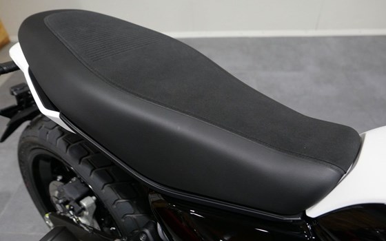 Neufahrzeug Ducati Scrambler 10° Anniversario Rizoma Edition - Bild 8