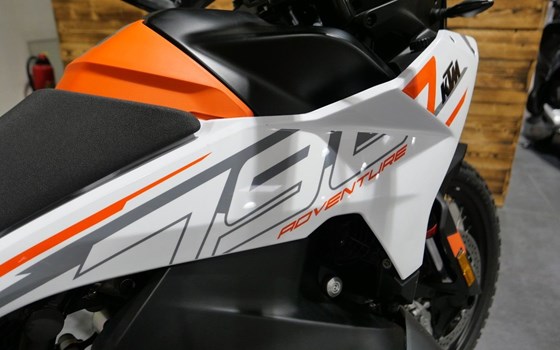 Gebrauchtmotorrad KTM 790 Adventure - Bild 5