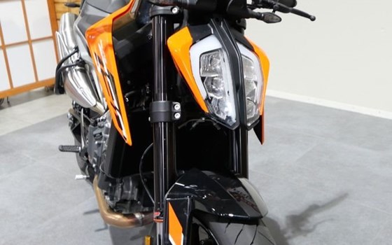 Gebrauchtmotorrad KTM 790 Duke L - Bild 4
