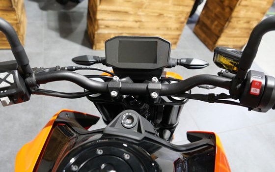 Gebrauchtmotorrad KTM 790 Duke L - Bild 7