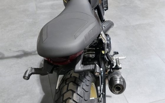Gebrauchtmotorrad Ducati Scrambler Nightshift - Bild 12