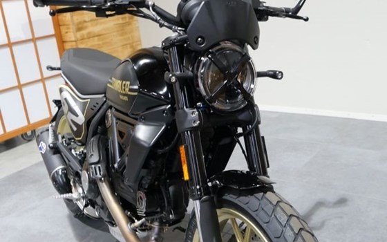 Gebrauchtmotorrad Ducati Scrambler Nightshift - Bild 4