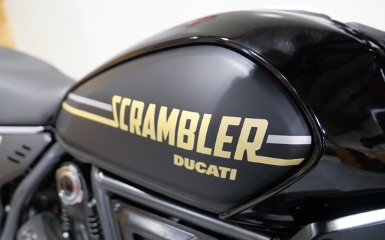 Gebrauchtmotorrad Ducati Scrambler Nightshift - Bild 7