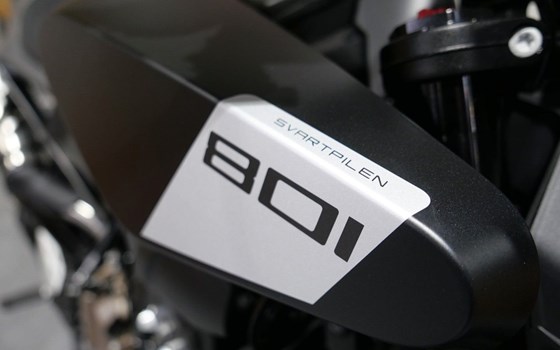 Neufahrzeug Husqvarna Svartpilen 801 - Bild 5