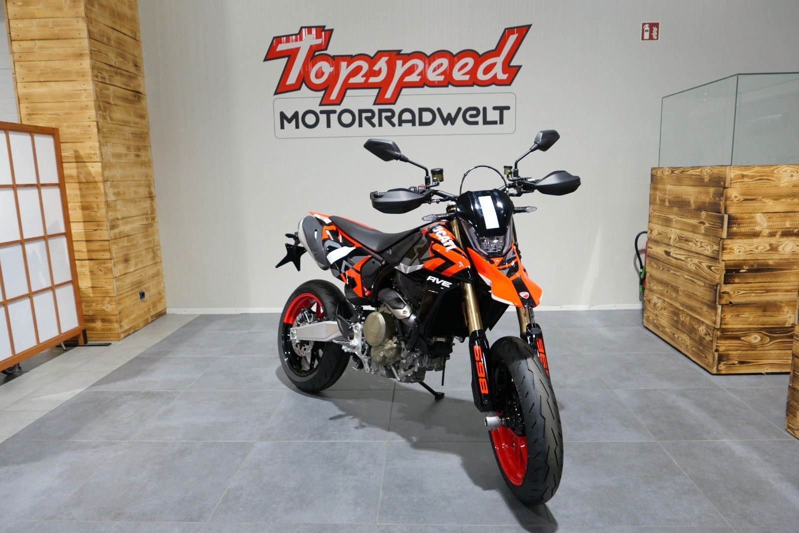 Ducati Hypermotard 698 Mono RVE