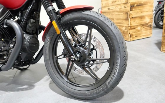 Neufahrzeug Moto Guzzi V7 Stone - Bild 6