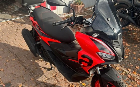 Gebrauchtmotorrad Aprilia SR GT Sport 125 - Bild 1