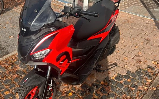 Gebrauchtmotorrad Aprilia SR GT Sport 125 - Bild 2